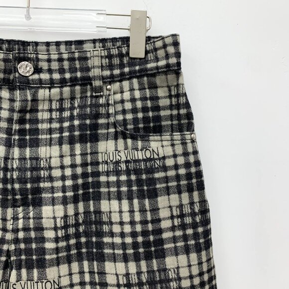 LOUIS VUITTON Black & White Checkered Monogram Print Cotton Shorts Size 29 Made - Picture 7 of 8